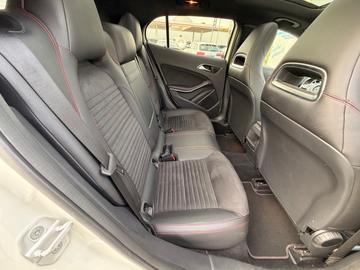 صورة مصغرة 13 لـ 2014 Mercedes-BENZ GLA