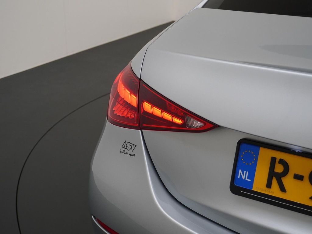 Mercedes-Benz C 200 AMG Launch Edition | Panorama - Schiebedac