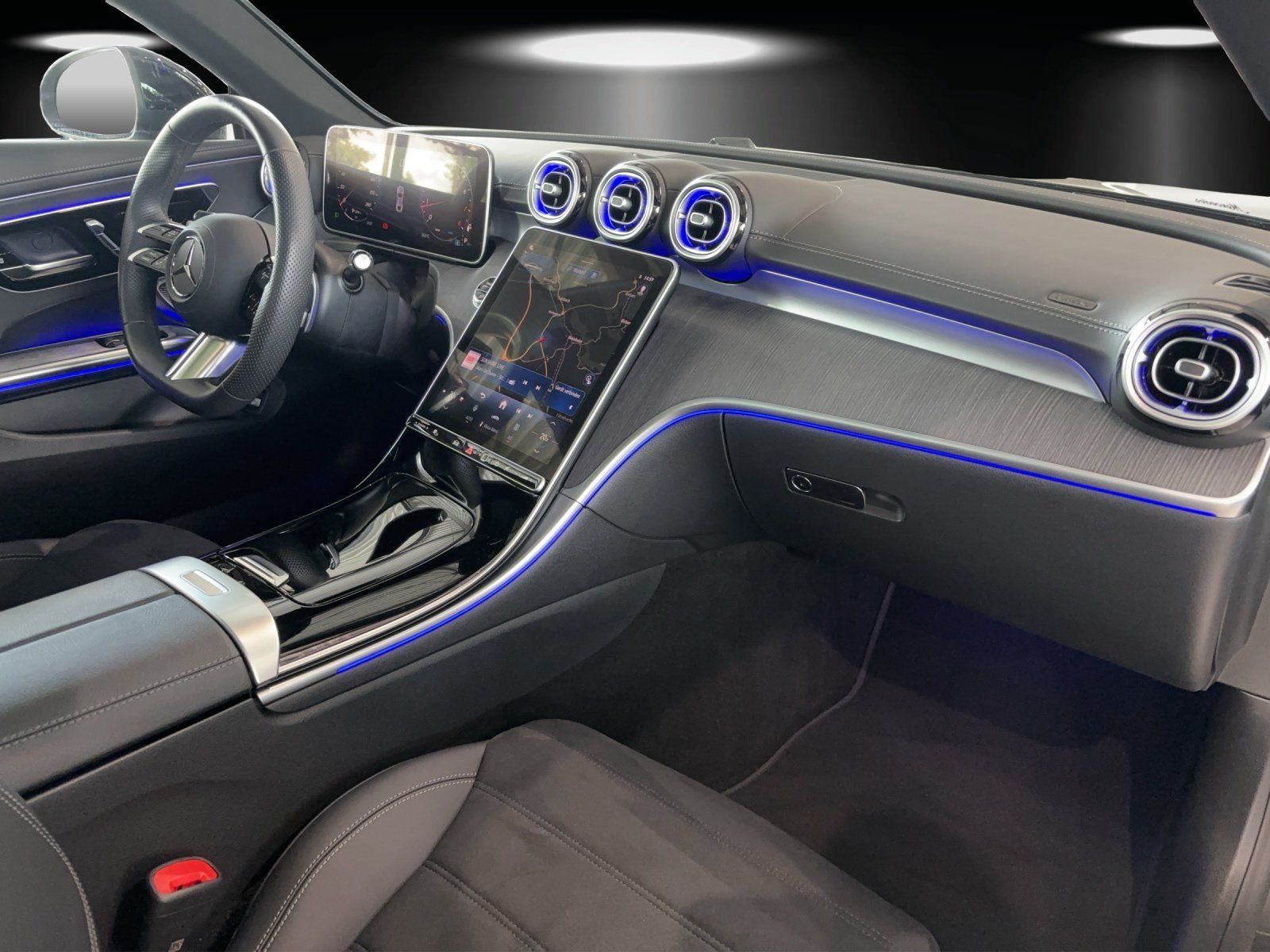 Fahrzeugabbildung Mercedes-Benz CLE 300 4M AMG Prem DISTRO Pano Memo KeyGo Night