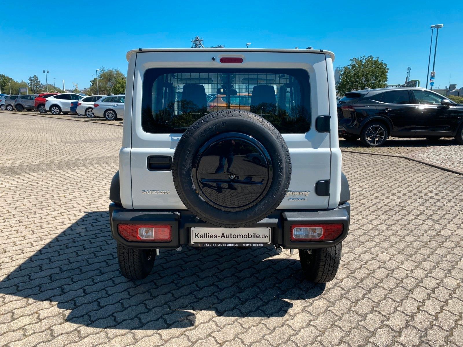 Fahrzeugabbildung Suzuki Jimny 1.5 4WD Allgrip KLIMA+SHZ+TEMPOM.+SOFORT