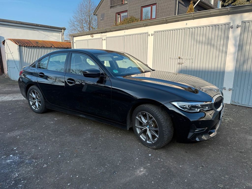 Image of BMW 320