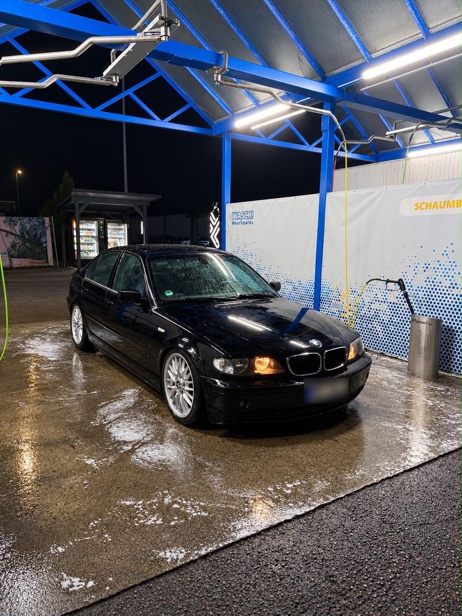 BMW 320