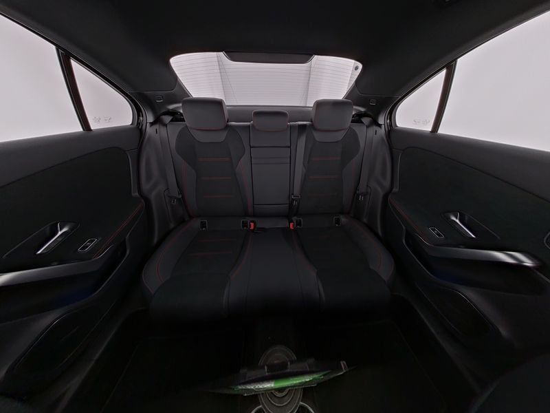 Fahrzeugabbildung Mercedes-Benz A 200 Limo*AMG*Bumester*Pano*360*Night*Multibeam