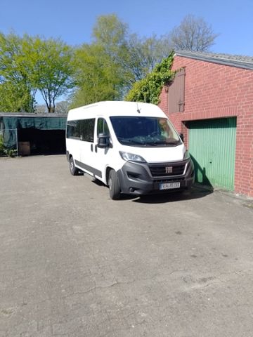 Fahrzeugabbildung Fiat Ducato Rollstuhltranporter Lift 4 Rollstühle
