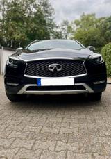 Infiniti QX30 2.2d DCT AWD Premium Tech wie Mercedes GLA  - Infiniti QX30 Diesel Gebrauchtwagen