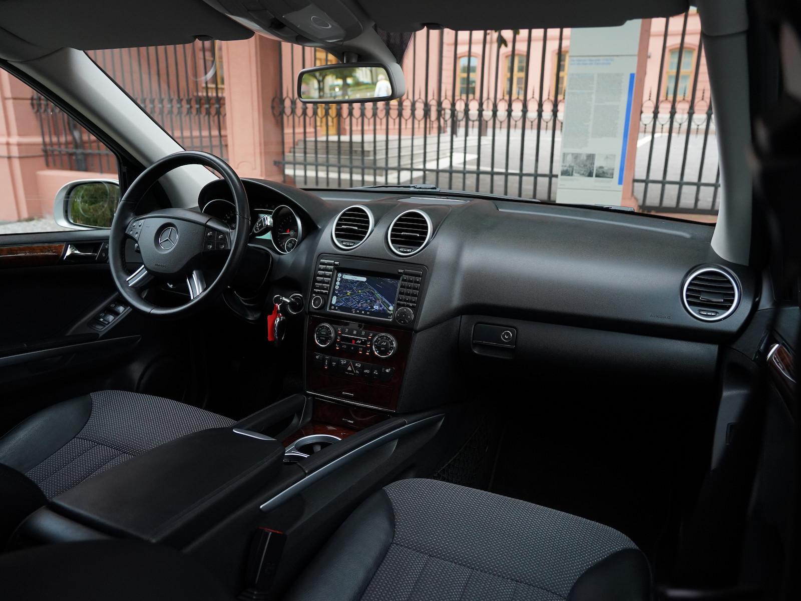 Mercedes-Benz ML 320 CDI 4Matic*Carplay~AHK~S-Dach~Luft~Xenon*