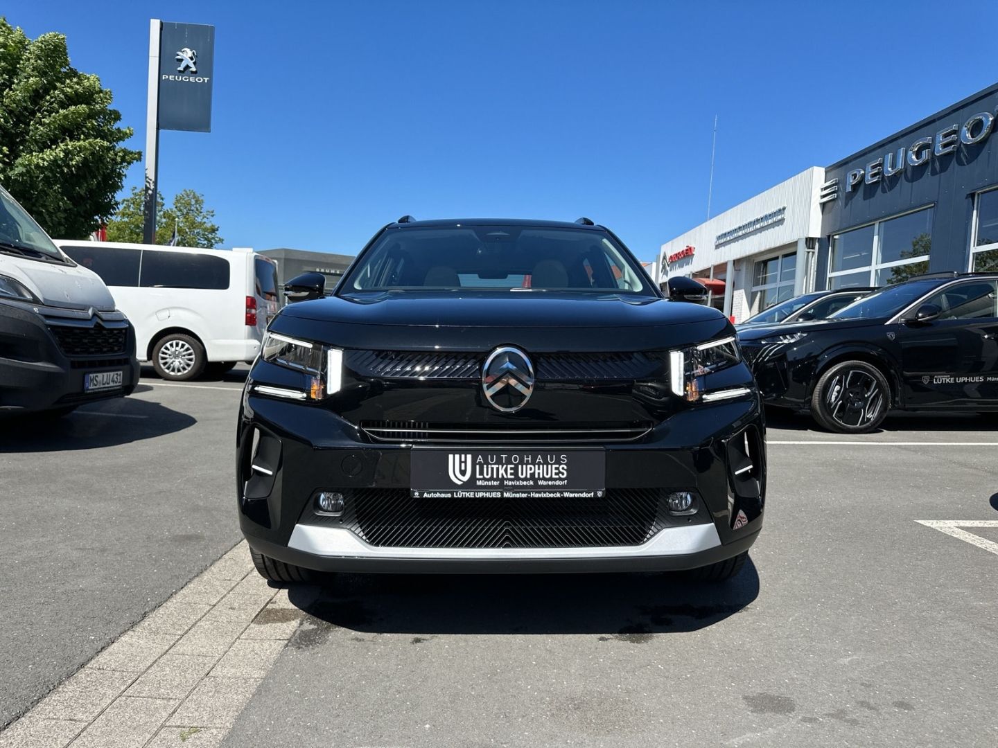 Fahrzeugabbildung Citroën C3 MAX 1.2 PT Turbo 100 S&S Navi CarPlay SHZ.