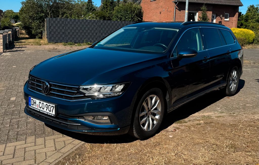 Image of Volkswagen Passat Variant