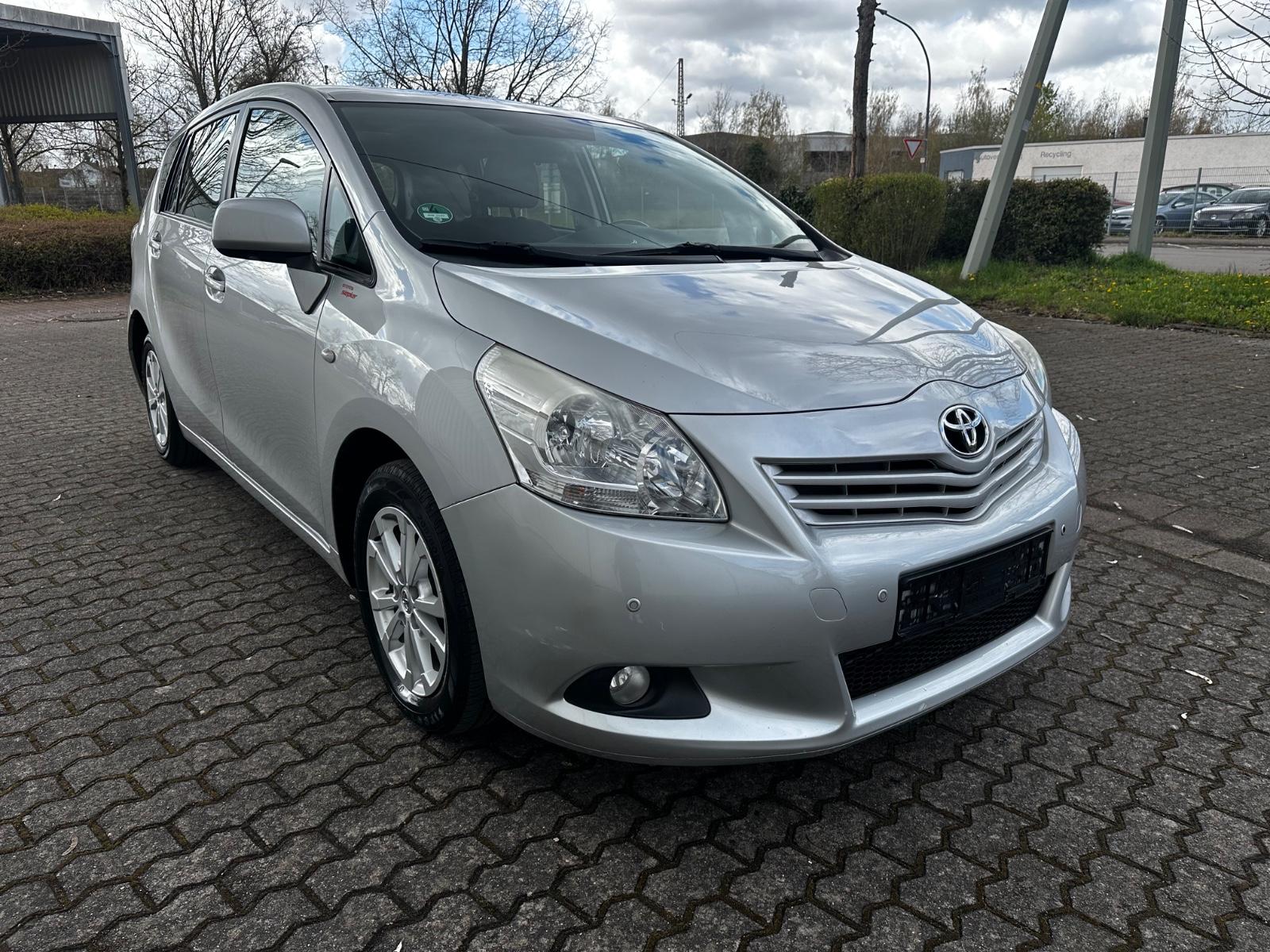 Toyota Verso Edition  Automatik Panoramadach