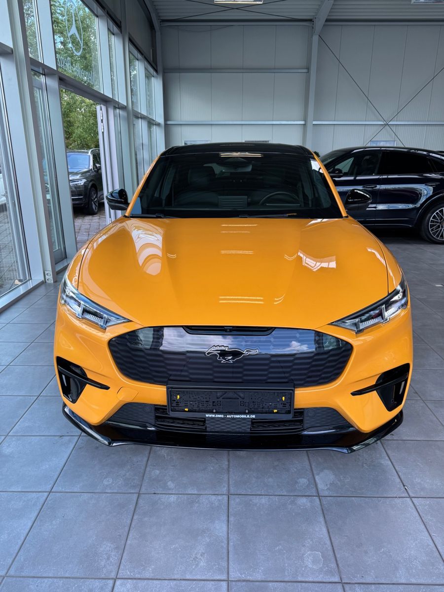 Fahrzeugabbildung Ford Mustang Mach-E GT AWD