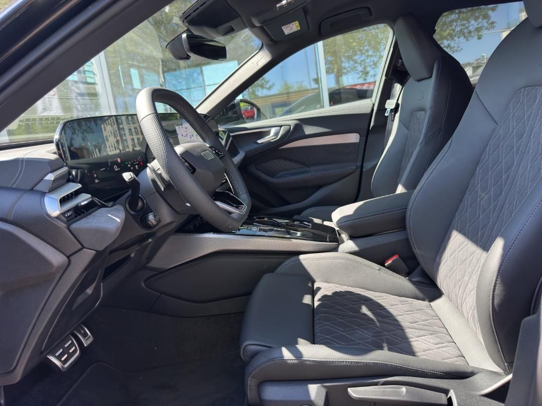 Fahrzeugabbildung Audi A5 Avant TFSI edition one 360,AHK,HUD,Kamera,LED