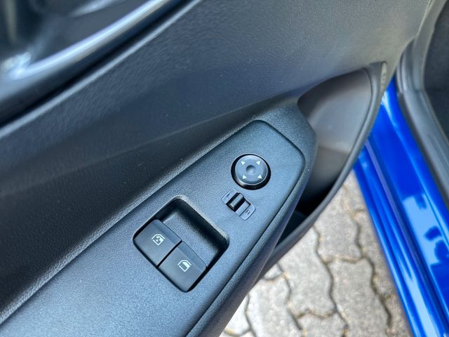 Hyundai i10 1.0 ATM AUTOMAT. SCHALTGETRIEBE TREND + NAVI