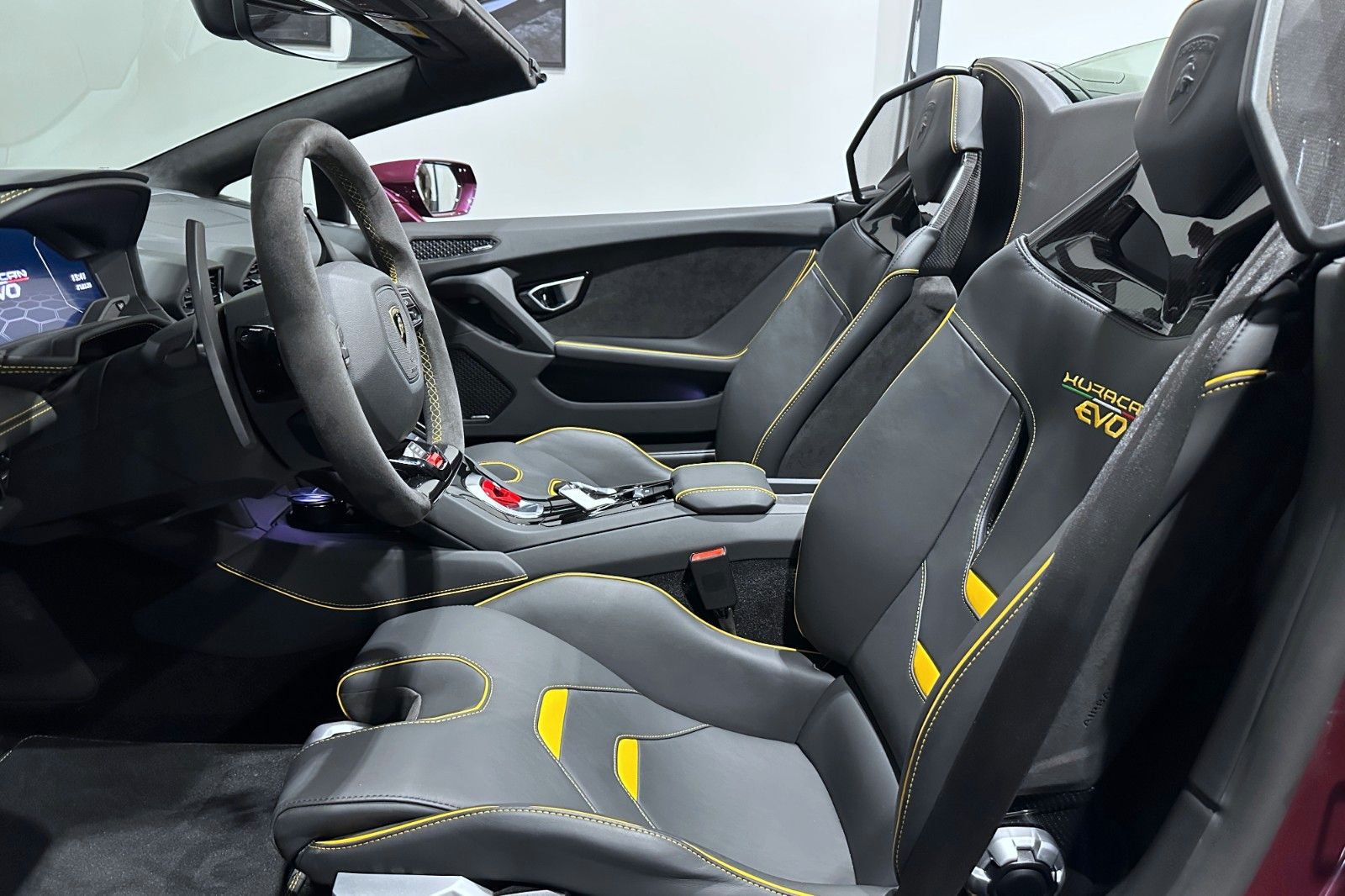 Fahrzeugabbildung Lamborghini Huracán EVO Spyder | Akrapovic | KW V5 | PPF