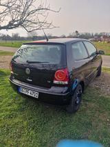 Volkswagen Polo 1.4 Sportline Sportline - Volkswagen Polo Sportline mit Benzin-Antrieb