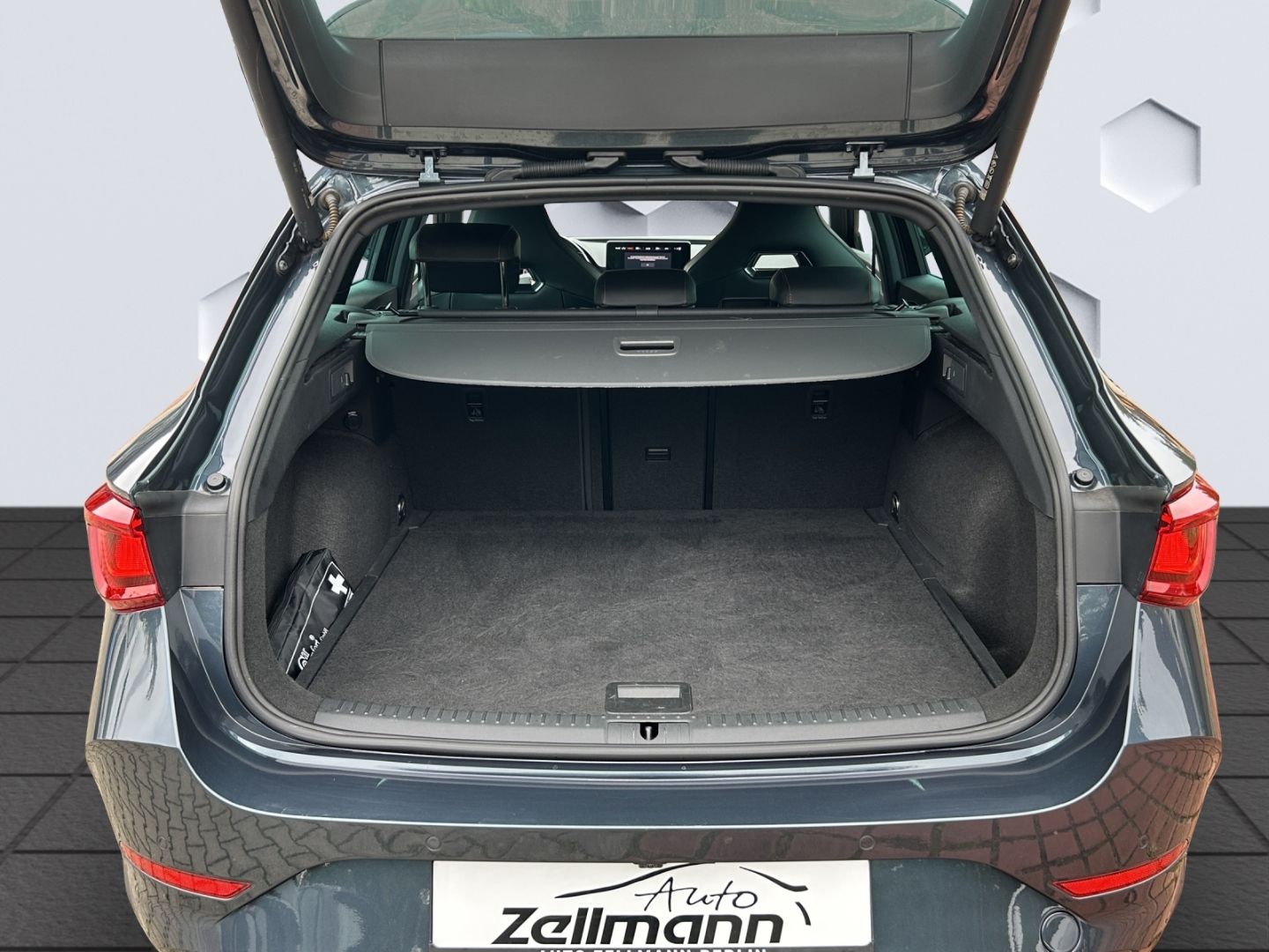 Leon Sportstourer 2.0 TSI 4Drive DSG 228kW LED A