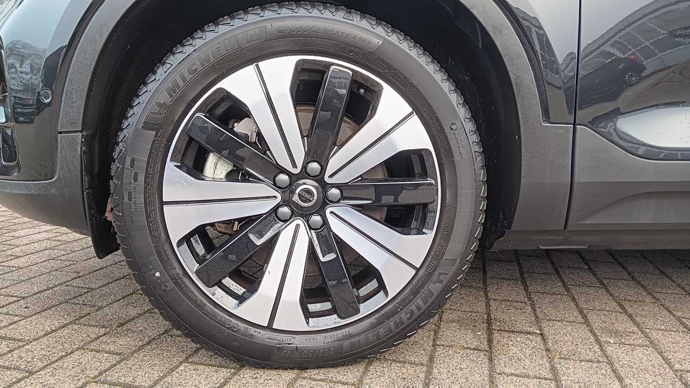 Fahrzeugabbildung Volvo XC40 Recharge Twin Ultimate AWD 'AHK, Schiebedac