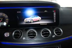 Fahrzeugabbildung Mercedes-Benz E 300 e Autom. AMG LINE COMAND Business HUD uvm.