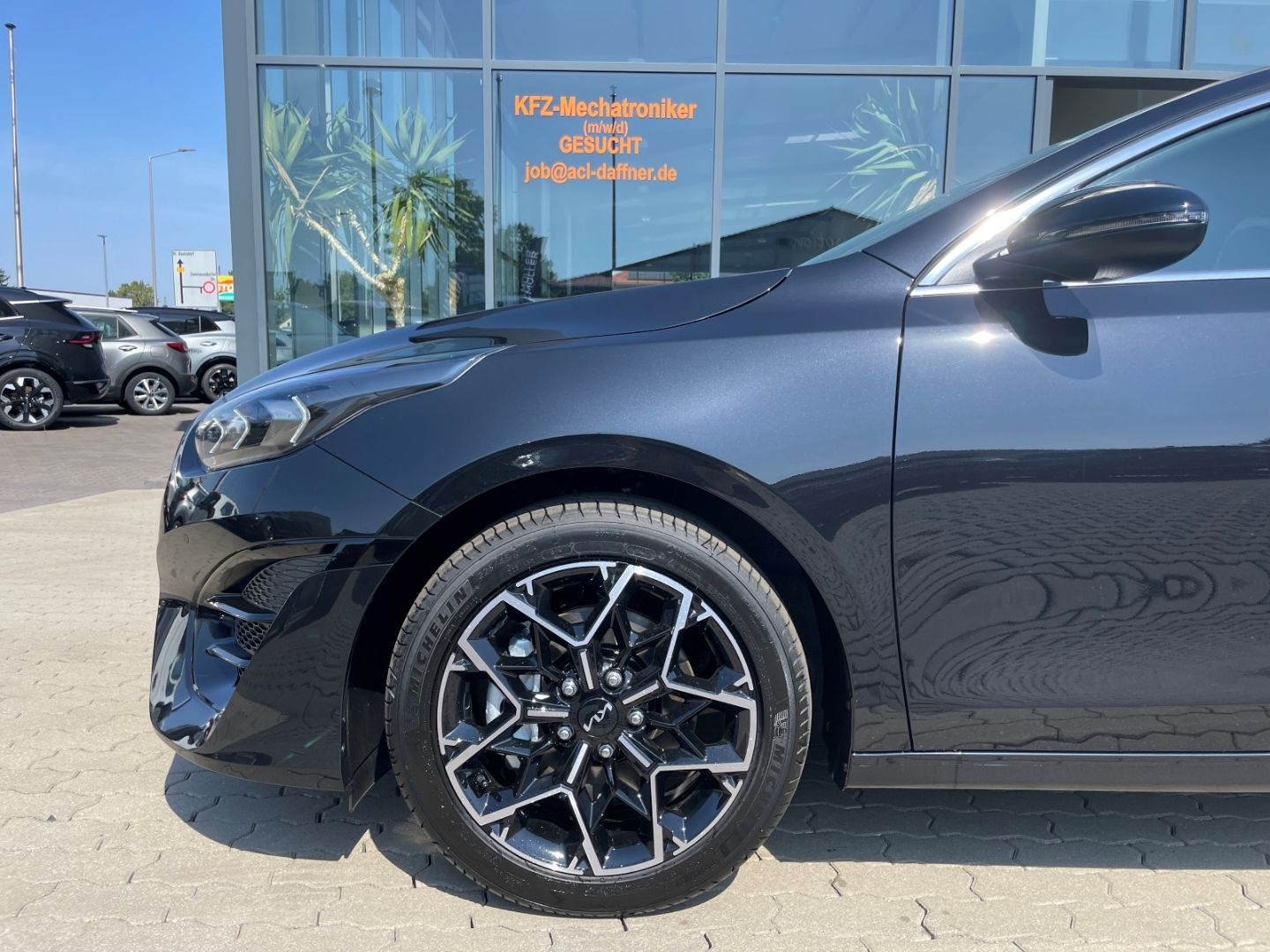 Fahrzeugabbildung Kia Ceed_sw GT Line LED Kamera Schiebedach JBL Navi