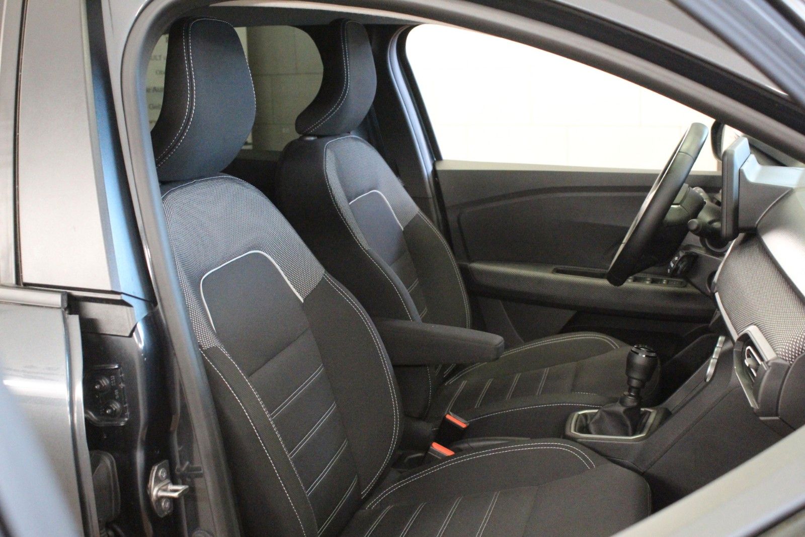 Fahrzeugabbildung Dacia Sandero TCe 100 ECO-G Expression  *Media-Dis