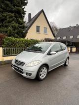 Mercedes-Benz A 170 ELEGANCE Elegance - Mercedes-Benz A 170 in Duisburg