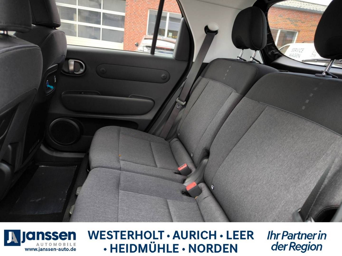 Fahrzeugabbildung Hyundai INSTER EV Trend Effizienz-Paket,Dachreling