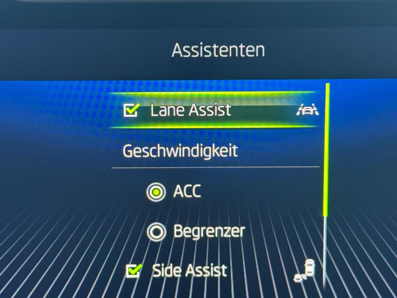 Skoda Superb 2.0 TDI DSG,LEDER,MATRIX,SITZLÜ,STAND,AHK