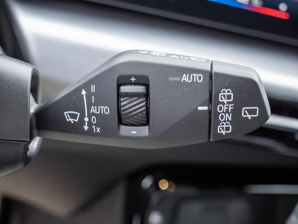 BMW X1 sDrive 18i M-Sport AHK PANO KAM LED NAVI SHZG foto 19