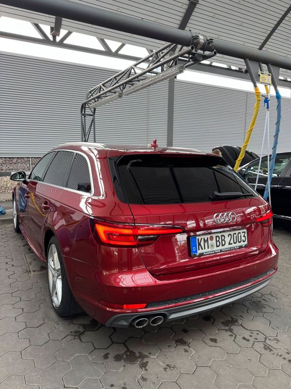 Image of Audi A4