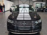 Volkswagen Tiguan 2.0 TDI SCR 4MOTION DSG Elegance - Volkswagen Tiguan: Elegance