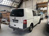 Volkswagen T5 Caravelle 4MOTION/STANDHEIZUNG - weiße Volkswagen T5 Caravelle