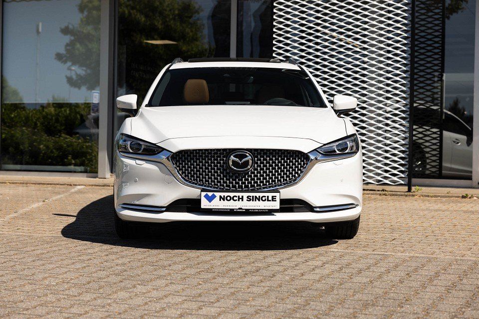 Fahrzeugabbildung Mazda 6 Kombi 2.5i 194PS A/T 20THANNIVERSARY SUNR
