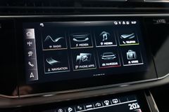 AUDI Q8 50 TDI S line | S-Sportsitze | Pano | B&O AUDI Q8 50 TDI S line | S-Sportsitze | Pano | B&O