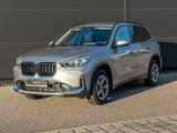 BMW X1 sDrive18i Glasdach Totwinkel Kamera Sitzhzg. - BMW X1 Gebrauchtwagen in Stuttgart
