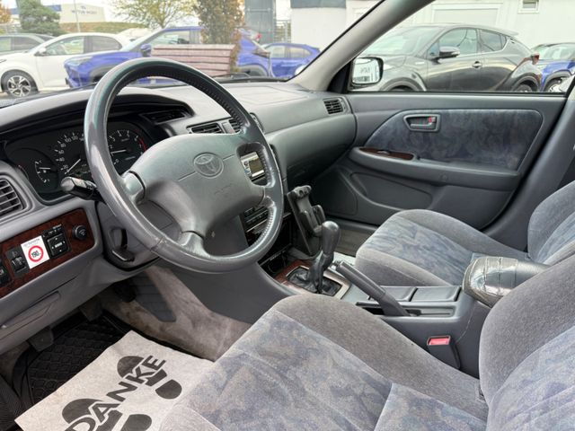 Toyota Camry  2.2