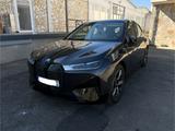 BMW iX xDrive40 -