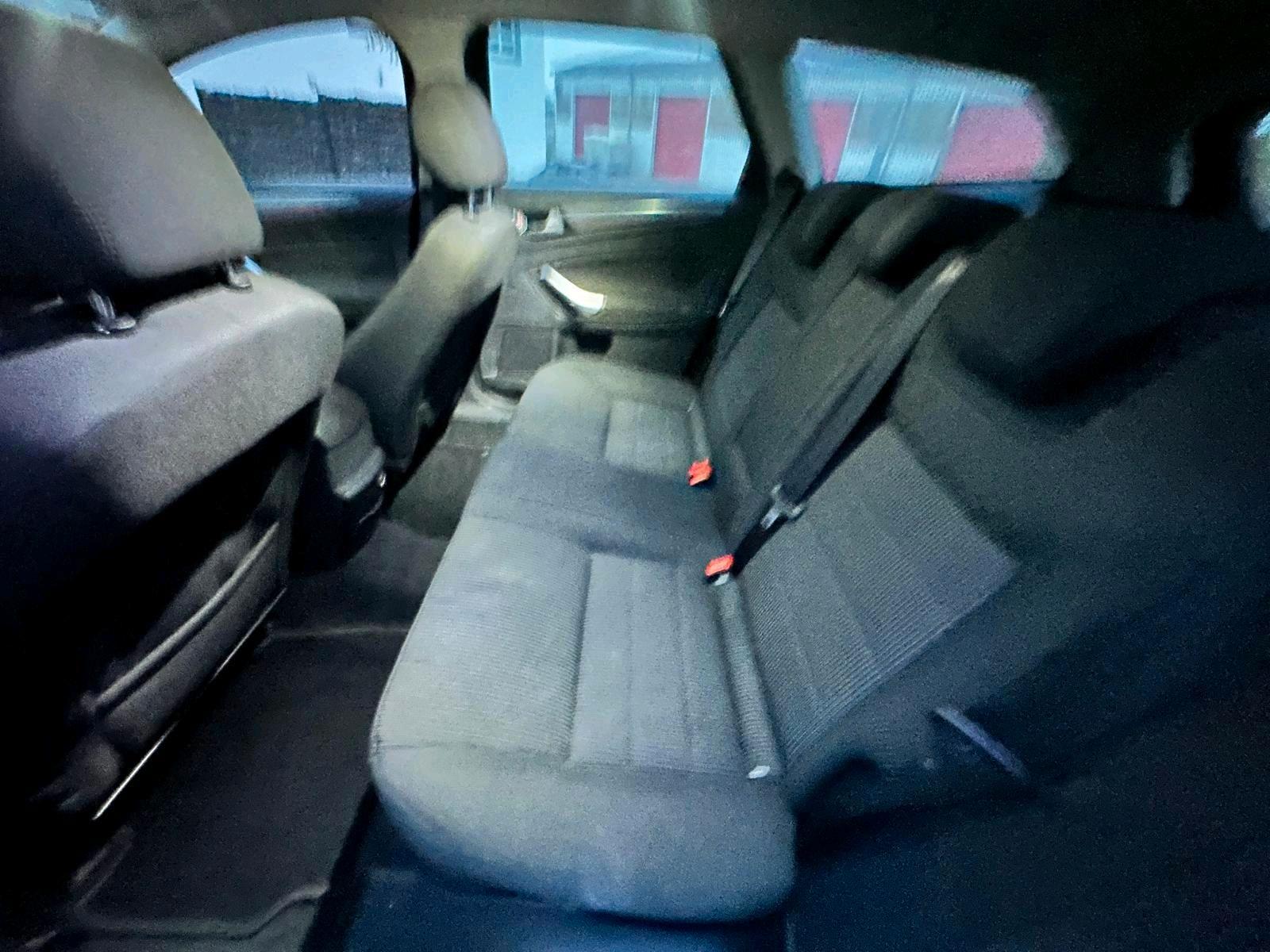 Ford Mondeo 2011 — photo 8