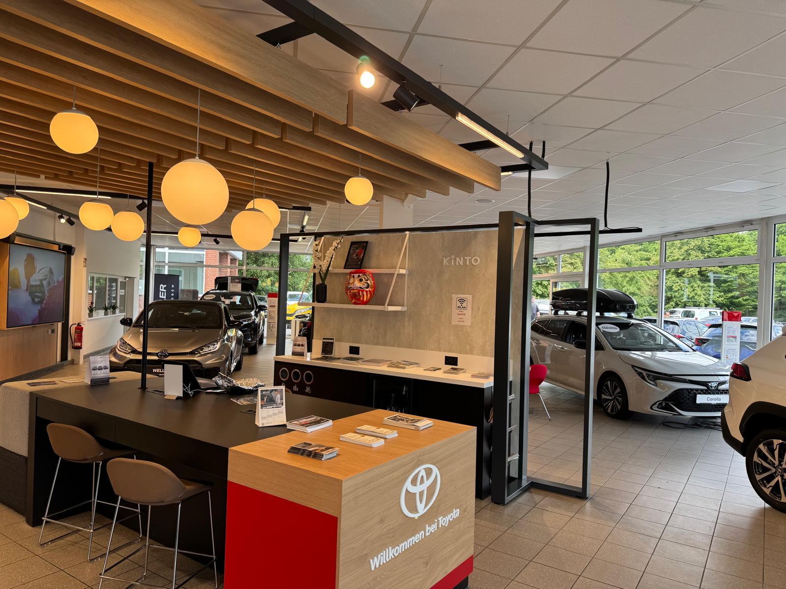 showroom-image-bottom