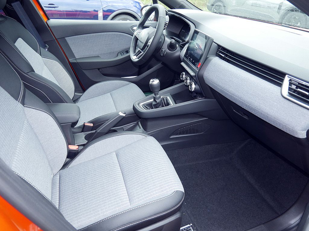 Fahrzeugabbildung Renault Clio Techno TCe 90