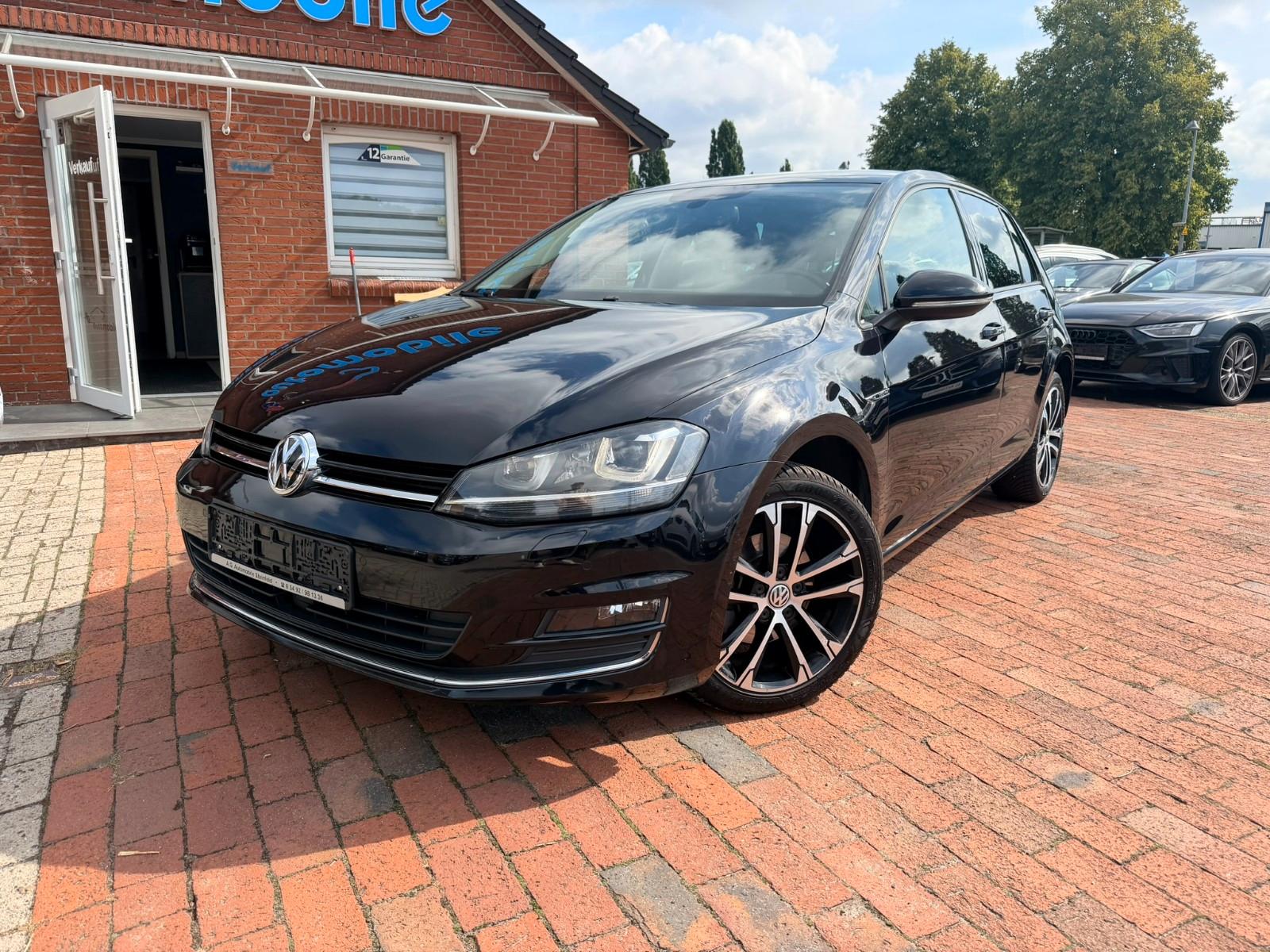Volkswagen Golf VII Lim. Lounge BMT AHK CAM SZH TMP BiXenon
