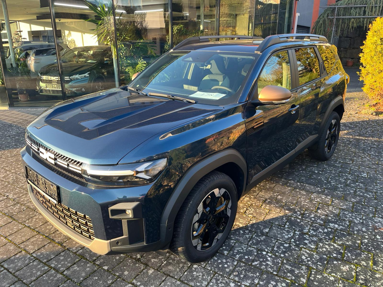 Dacia Bigster tce 130 4x4 Extreme WINTERPLUS+CITY+PANO