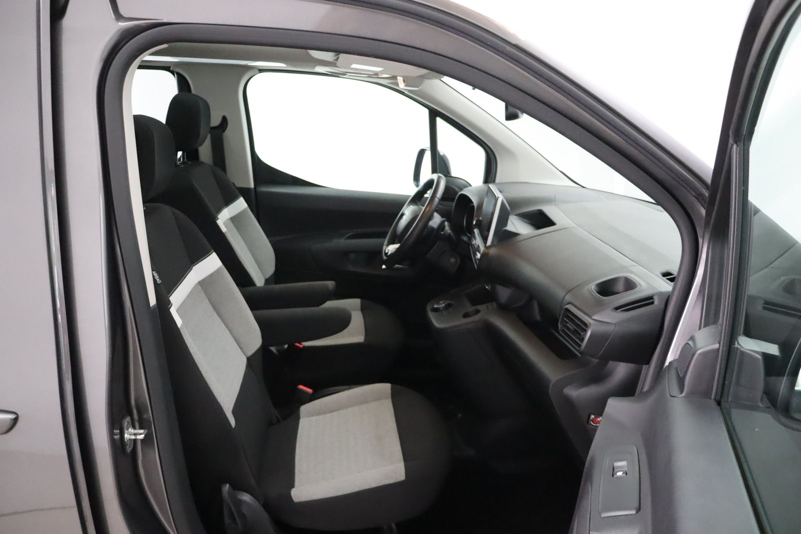 Fahrzeugabbildung Citroën Berlingo 1.Hand * wenig km MPV Shine M