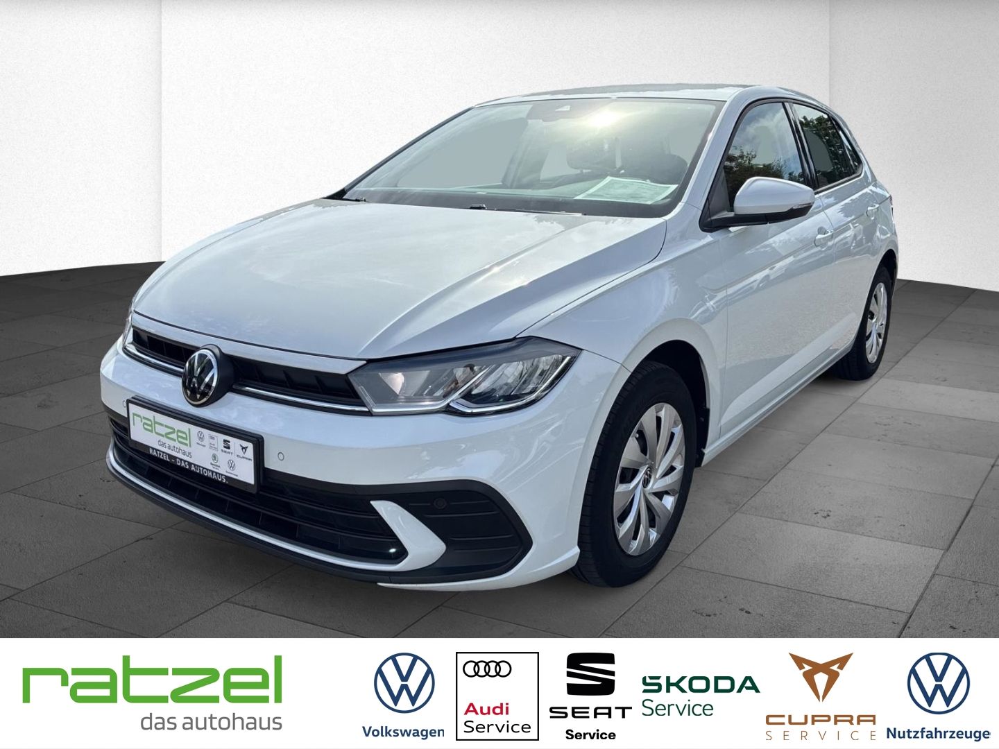 Fahrzeugabbildung Volkswagen Polo VI Life 1.0 TSI Navi Digitales Cockpit LED