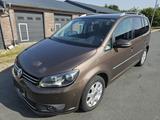 Volkswagen Touran 2.0 TDI Highline BlueMotion Technolog... - Volkswagen Touran aus 2011: Bluemotion