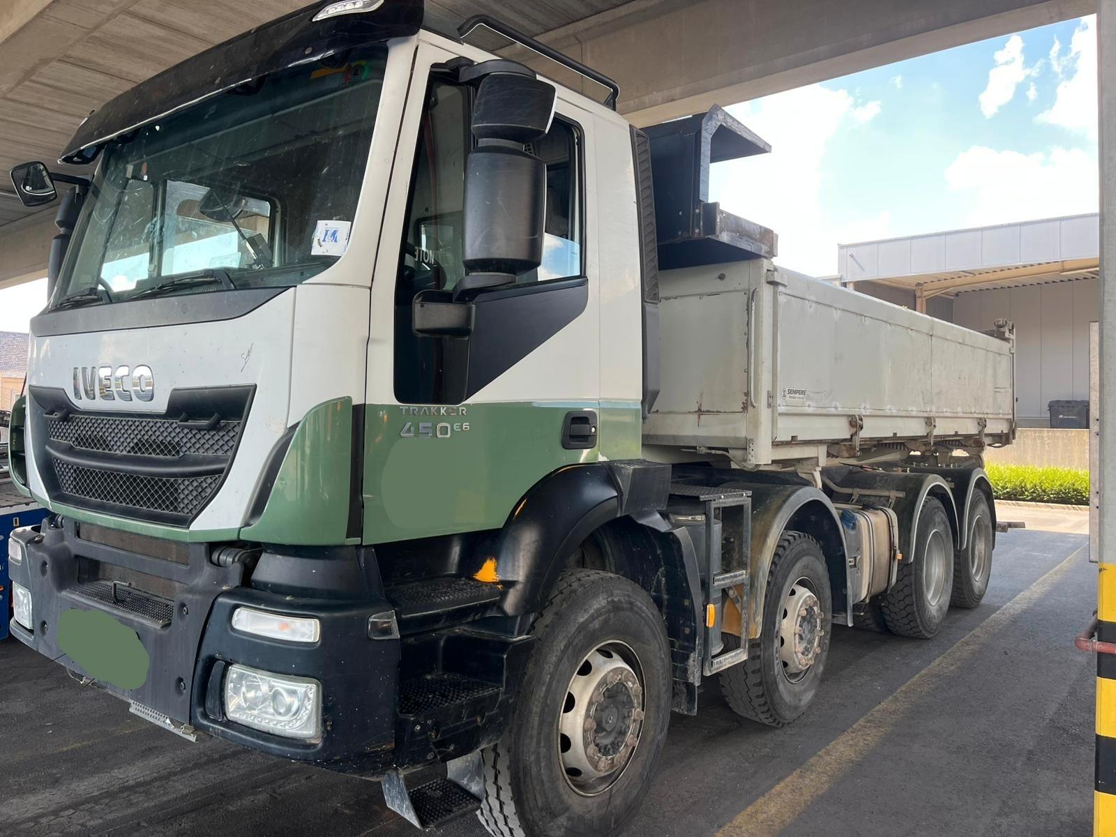 Iveco TRAKKER AD340T45 8x4 bordmatic tipper