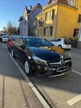 Mercedes-Benz A 180 d DCT -