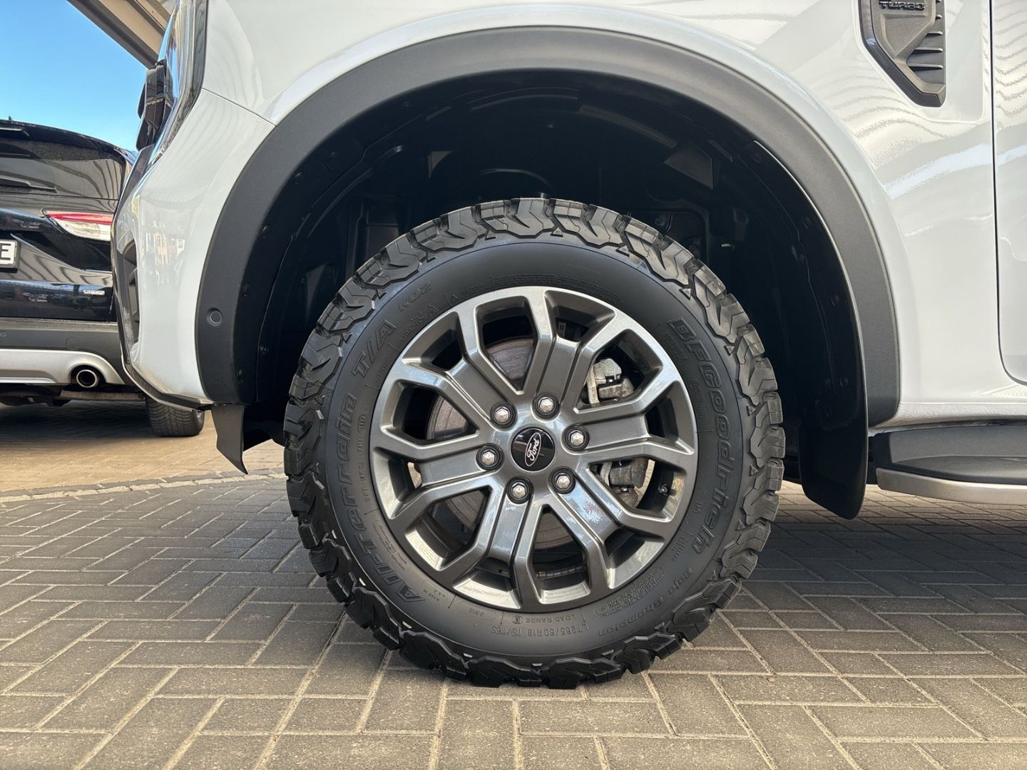 Fahrzeugabbildung Ford Ranger Wildtrak 2.0 4WD DoKa AHK Navi B&O LED  K