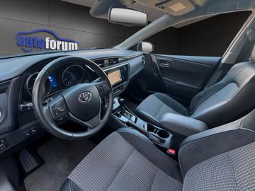 Toyota Auris Touring Sports - 10