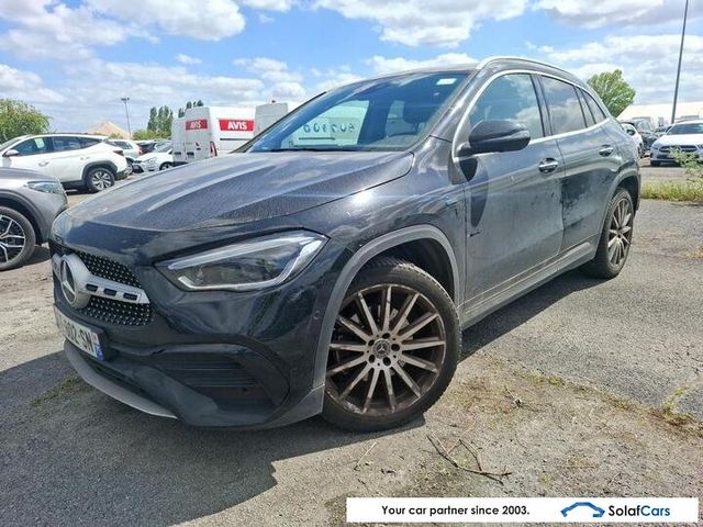 MERCEDES-BENZ GLA 250 e AMG Aut. Pano LED-MultiBeam Widescree