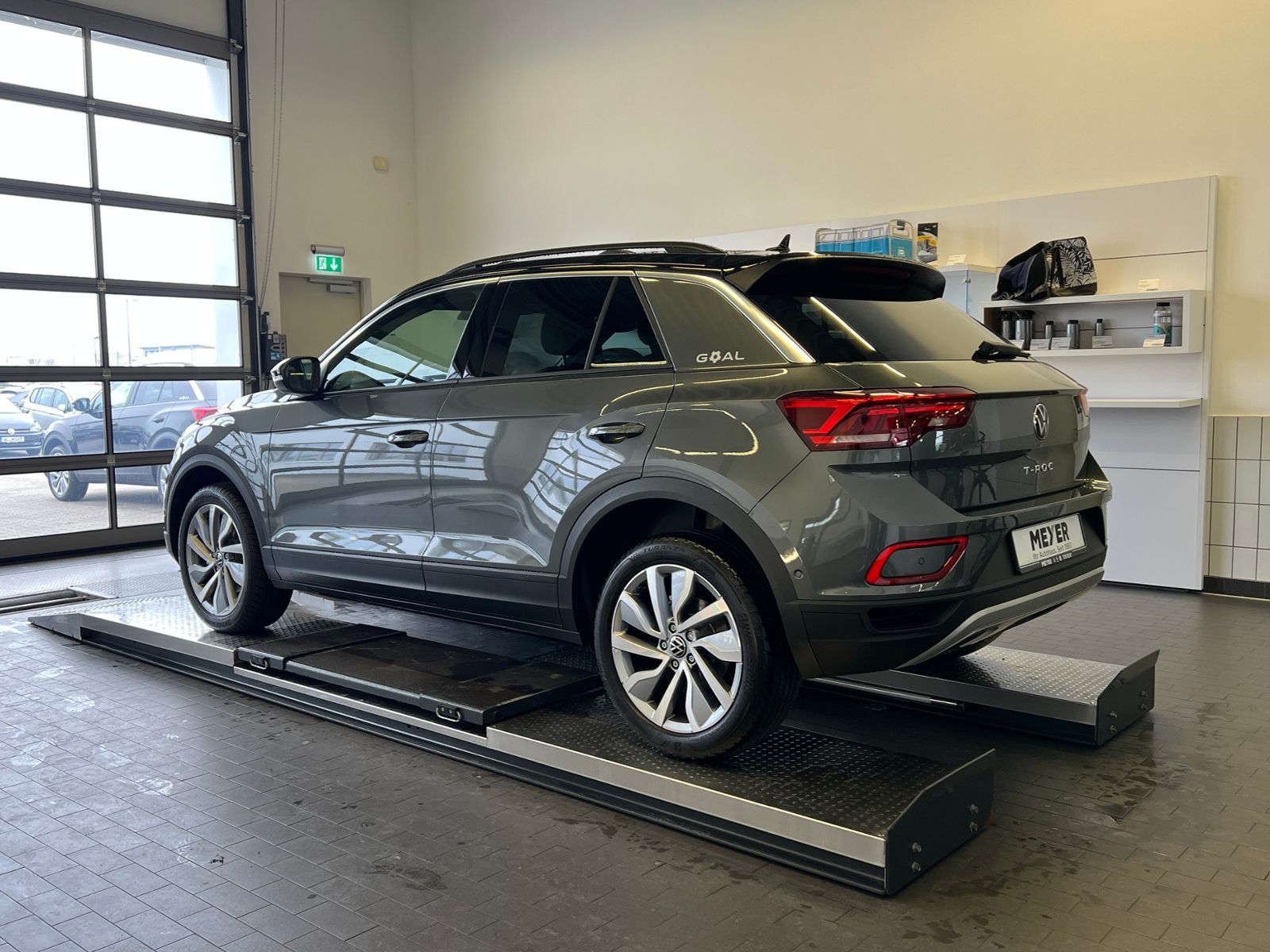Fahrzeugabbildung Volkswagen T-Roc GOAL 2.0 TDI DSG *AHK,KESSY*