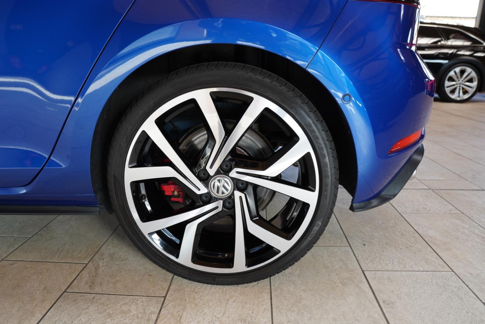 Volkswagen Golf VII Lim. *GTI Performance*ACC*AHK*DigitalCo